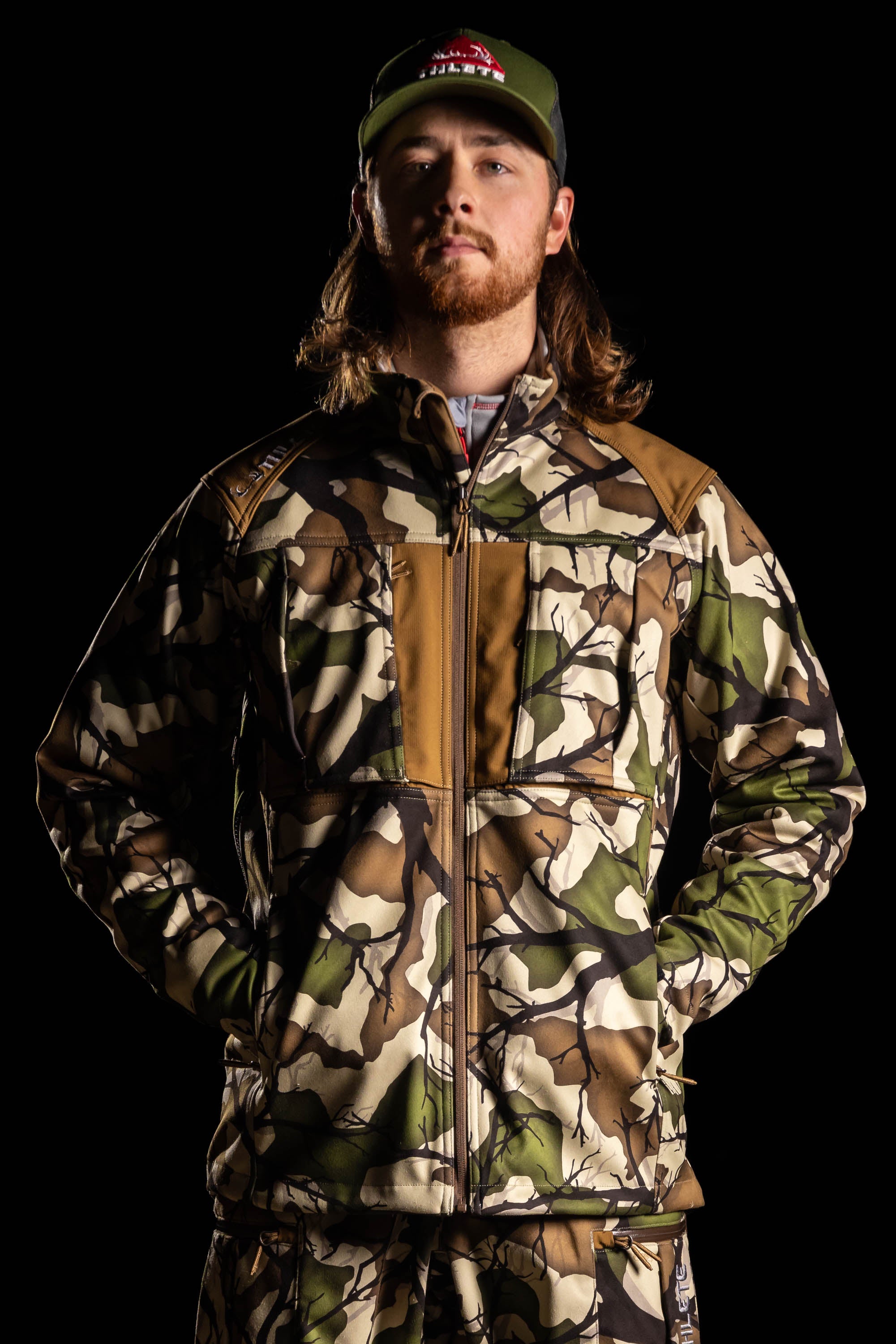 Hunting shell outlet jacket